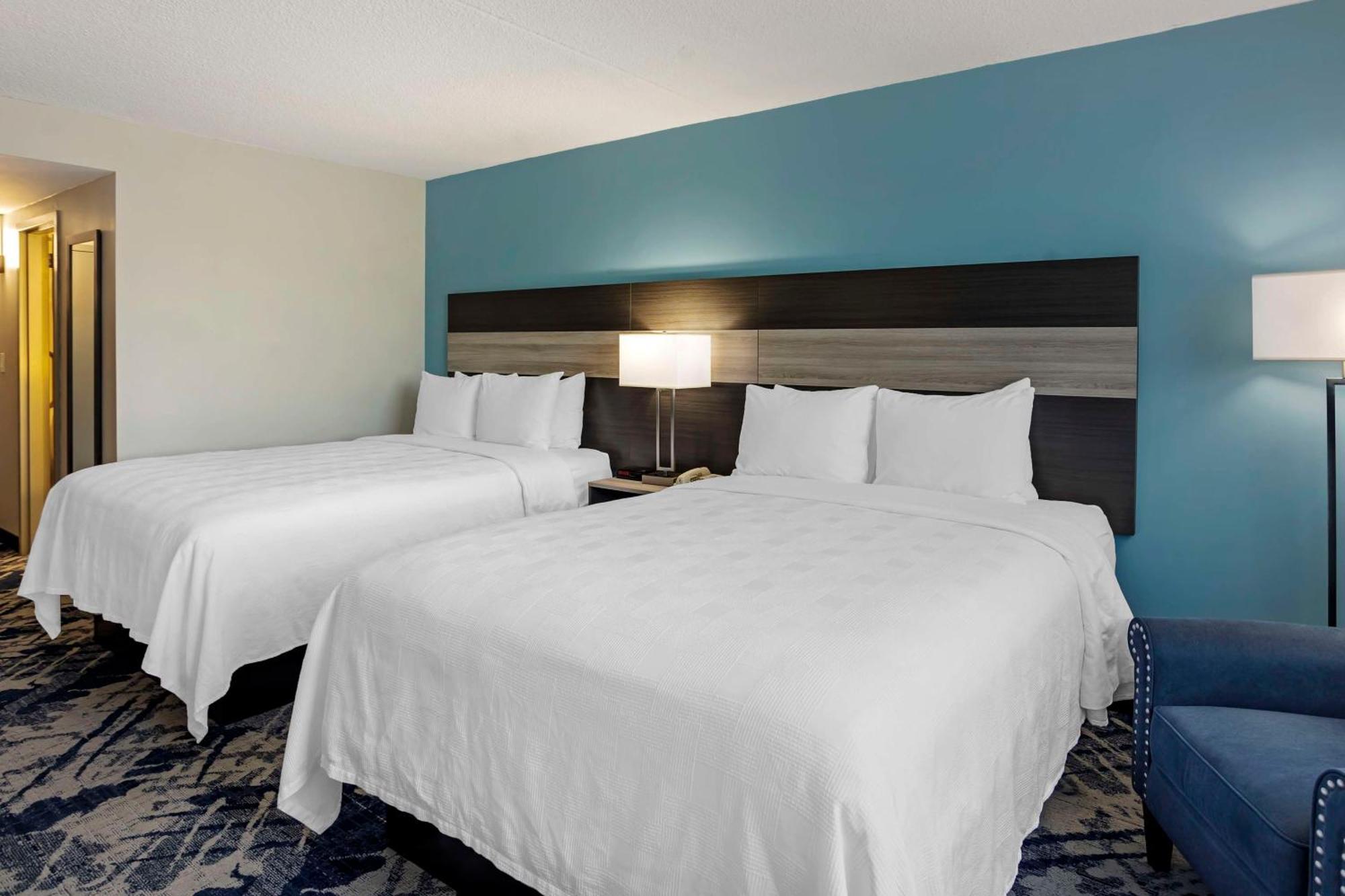 Best Western Rutgers University Hotel East Brunswick Exterior photo